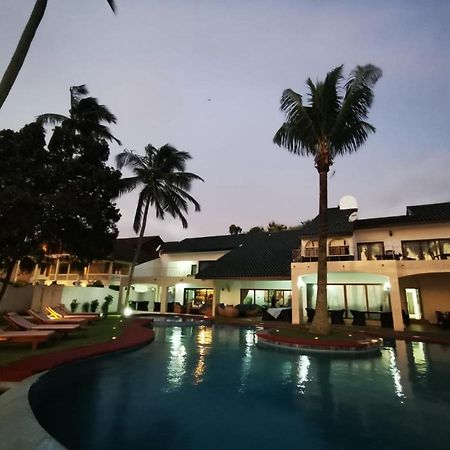 Residence Hoteliere Oceane 리브르빌 외부 사진
